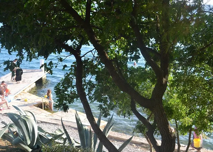 Casa Nela Holiday home Maslenica