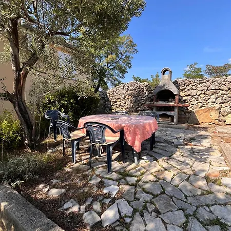 Casa Nela Holiday home Maslenica